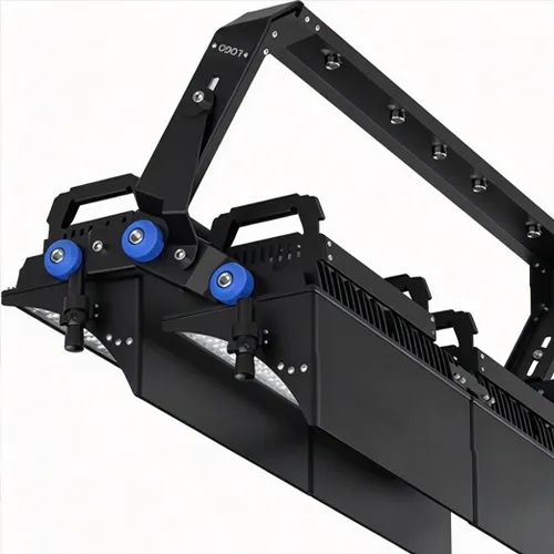 Structure de support de montage robuste en aluminium moulé sous pression pour les projecteurs et les éclairages de stade à LED de la série SQ, assurant une résistance élevée au vent et une grande stabilité lors de l'installation en extérieur.