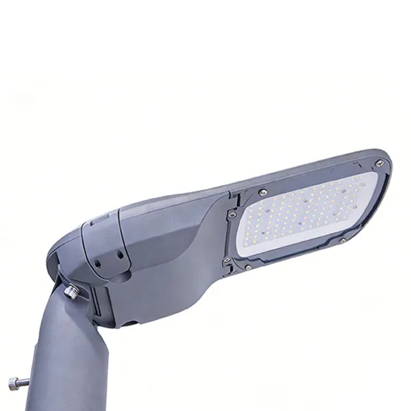 Vista laterale del lampione a LED Sungreat Energy serie LA, che mette in mostra l'elegante alloggiamento integrato in alluminio pressofuso e il profilo aerodinamico per l'illuminazione stradale esterna.